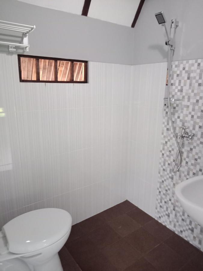 Joglopari Guesthouse Room 2 Bukan Untuk Pasangan Non Pasutri Tjepit Buitenkant foto