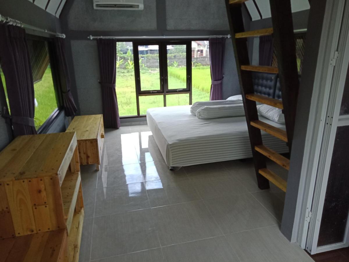 Joglopari Guesthouse Room 2 Bukan Untuk Pasangan Non Pasutri Tjepit Buitenkant foto